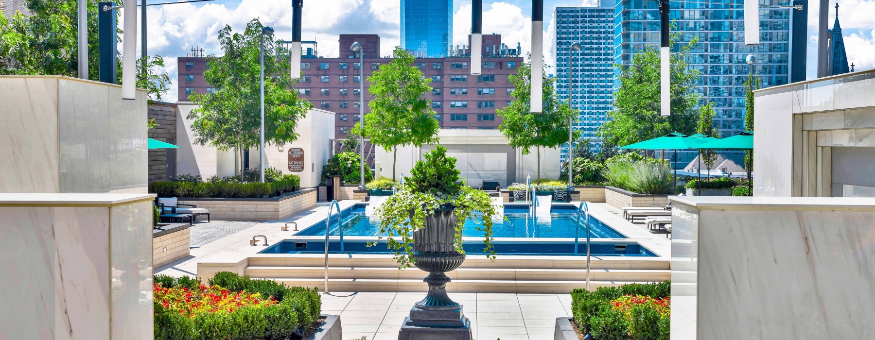 1909 Rittenhouse Pool Deck